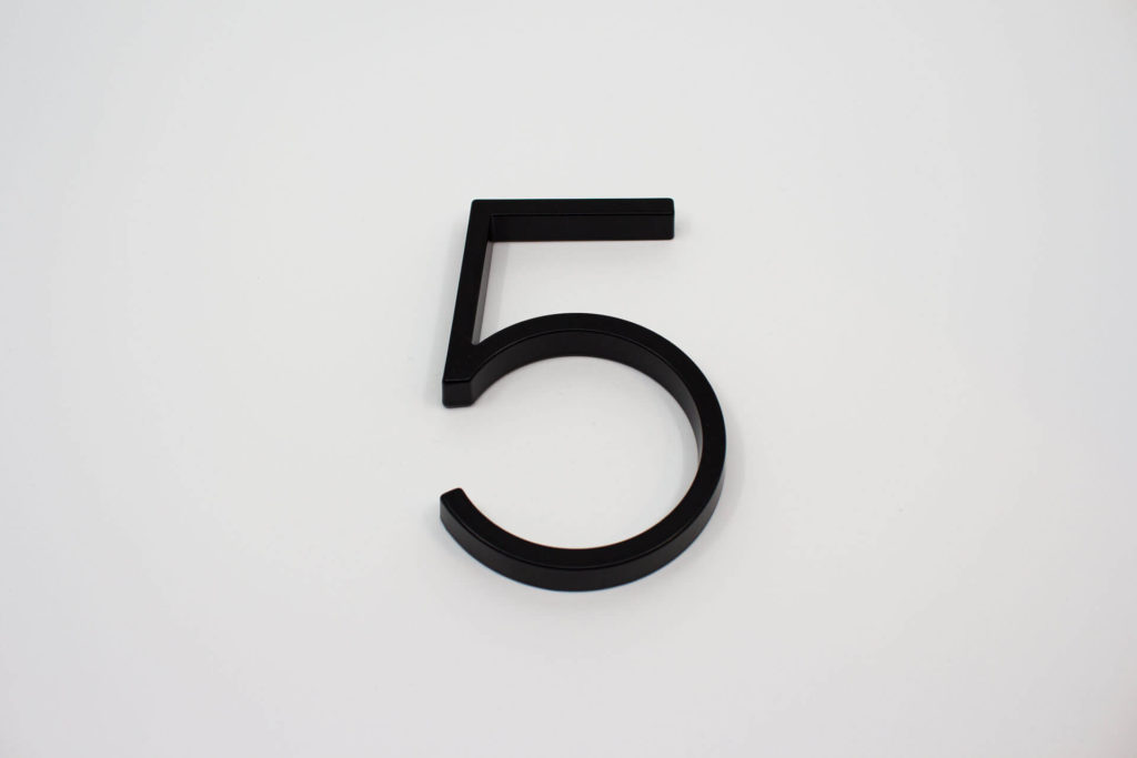 Chiffre cinq zinc vue de haut